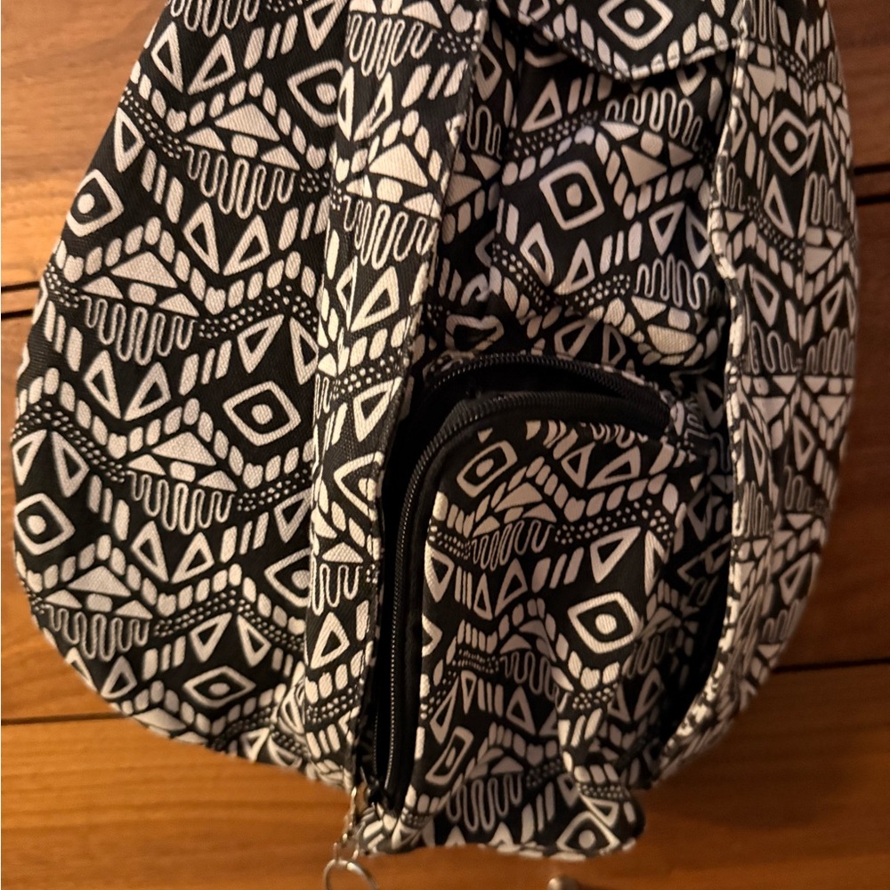 KAVU Original Rope Crossbody Bag ~ Tile Maze - Picture 7 of 14